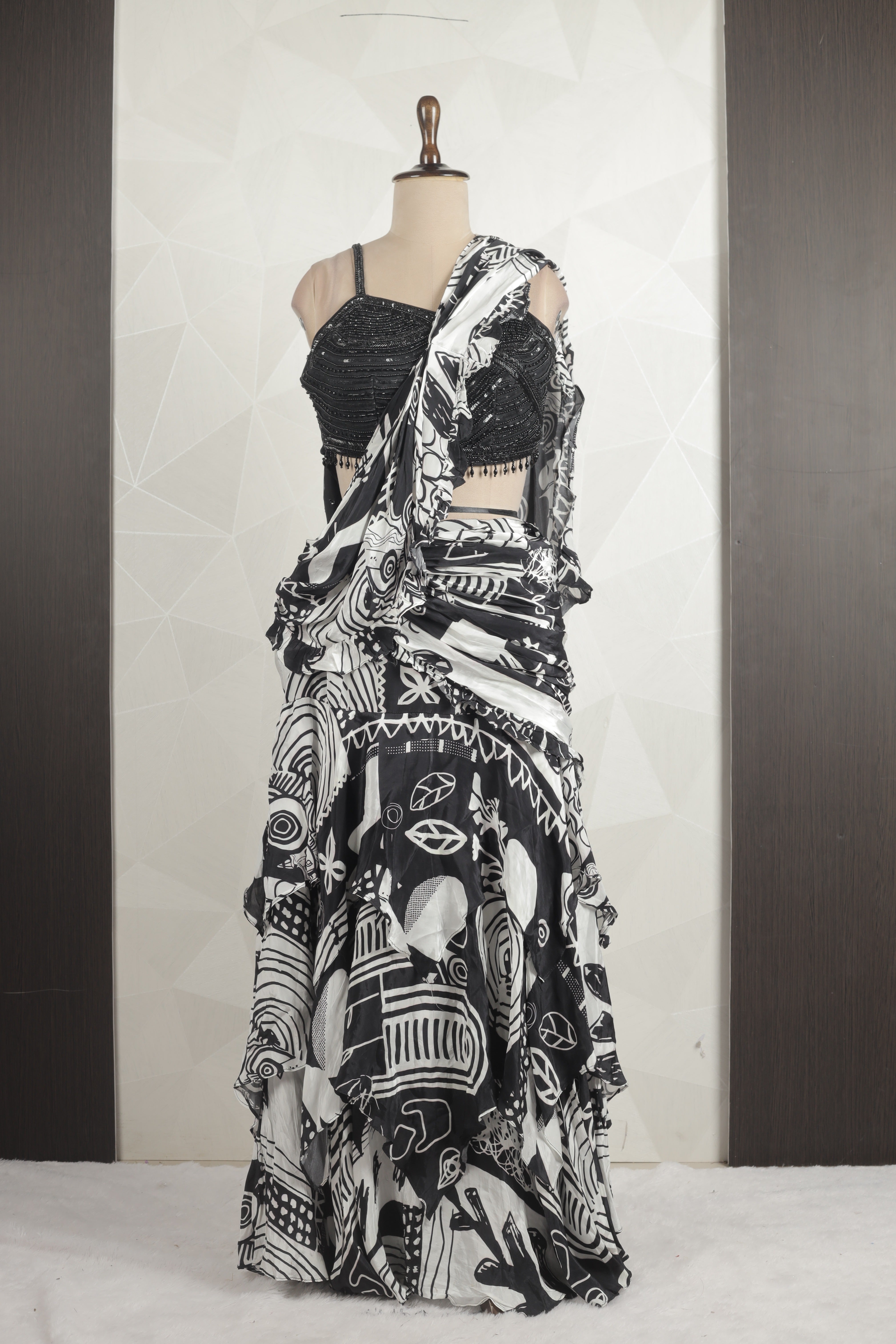 Gorgeous Draped Printed Saree With Ready Sequins And Cut Dana Blouse