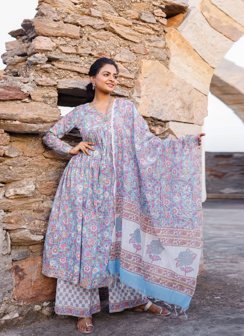 Lilac Color Party Wear Pakistani Suit – Apparel Designer