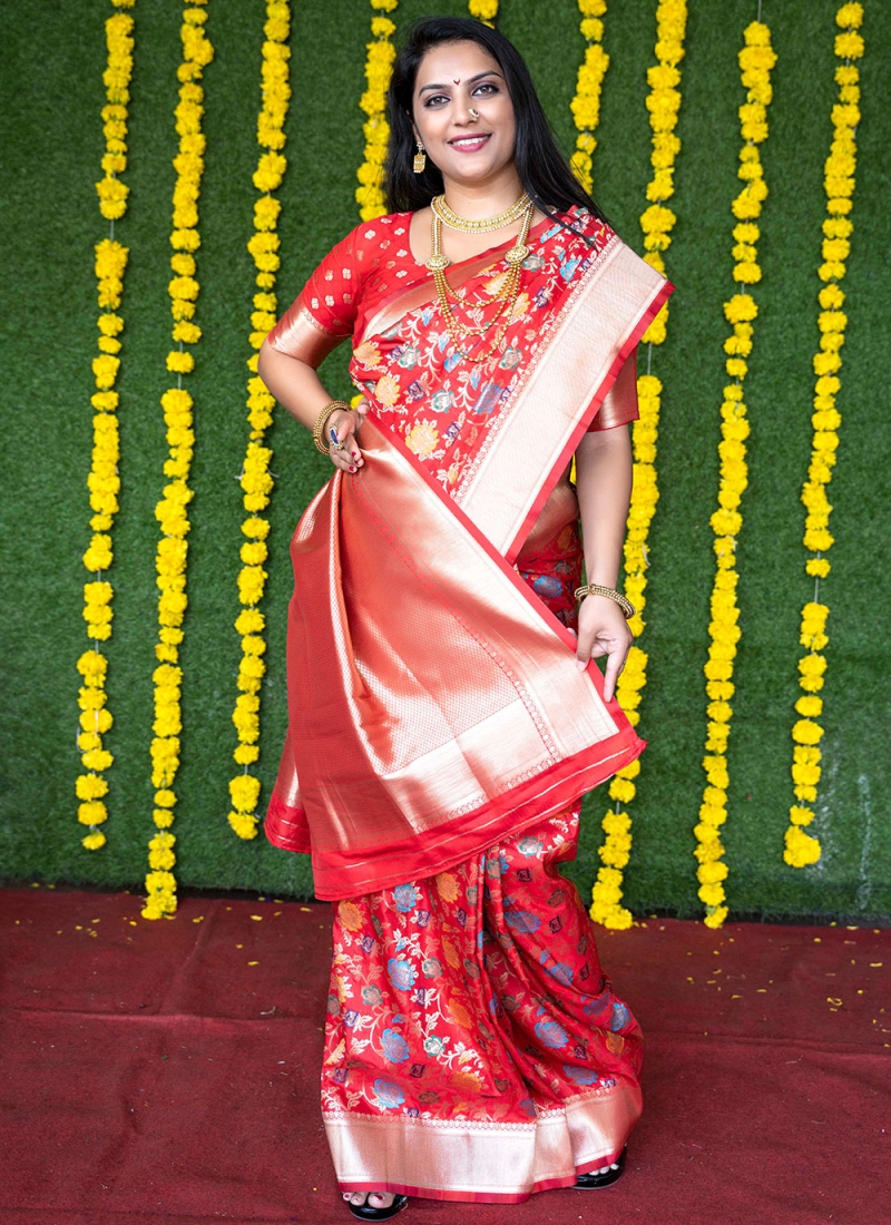 Catchy Jacquard Work Engagement Traditional Saree