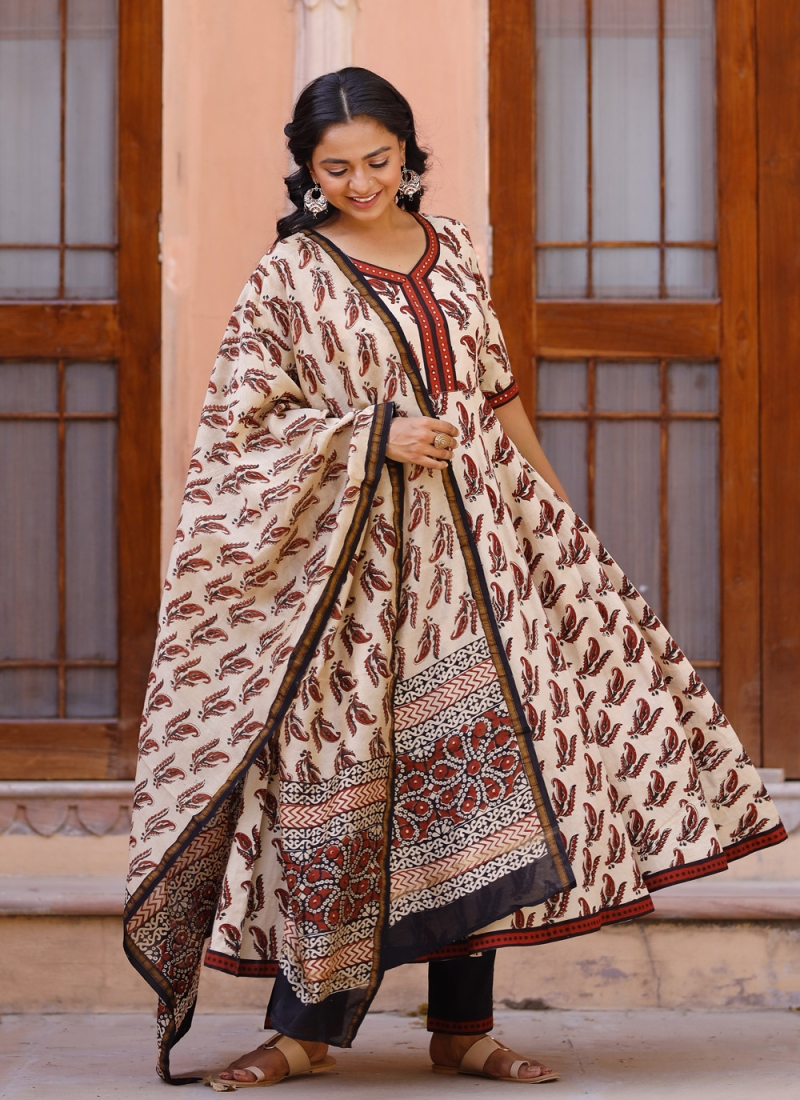 Buy Off White Pure Cotton Printed Straight Pant Suit Party Wear Online at  Best Price | Cbazaar