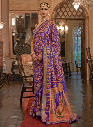 Classic Saree Weaving Patola Silk  in Purple