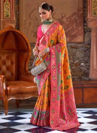 Classic Saree Zari Banarasi Silk in Mustard