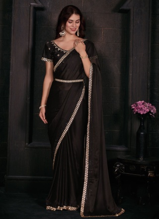 Compelling Classic Saree For Reception
