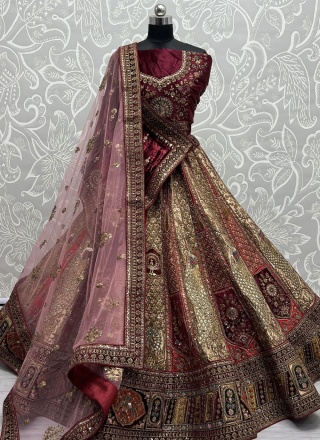 Desirable Zari Silk Designer Lehenga Choli