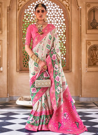 Distinctive White Banarasi Silk Contemporary Saree