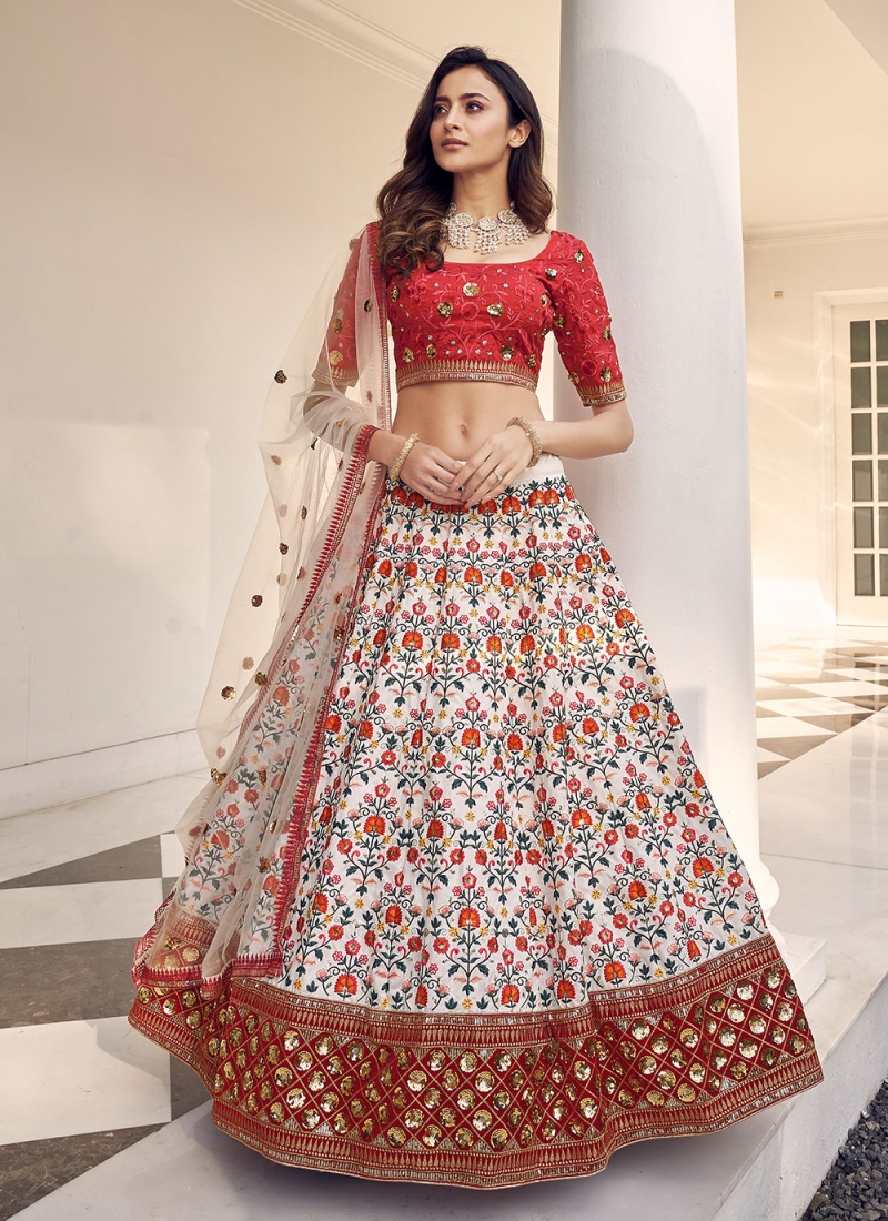 Exceeding Thread Sangeet Lehenga Choli