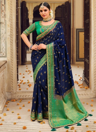 Gratifying Lace Traditional Saree