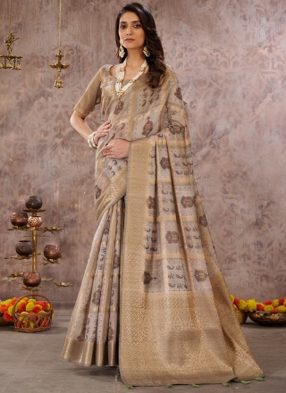 Gratifying Weaving Designer Saree