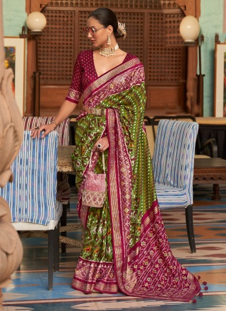 Green Weaving Patola Silk  Classic Designer Saree