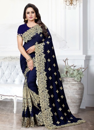 Intriguing Silk Zari Designer Saree