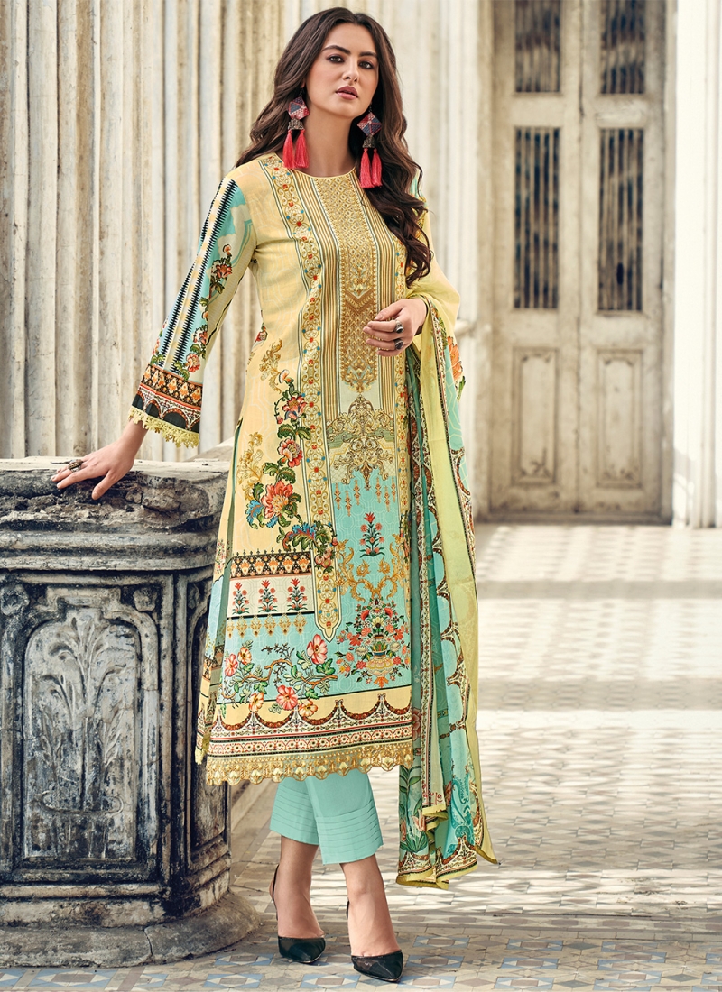 Invigorating Digital Print Cotton Cream Pakistani Salwar Suit