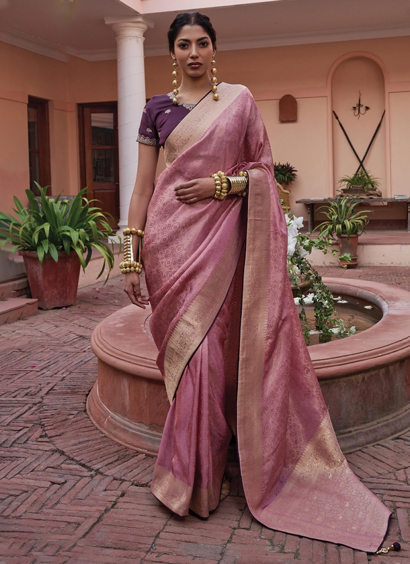 Mesmerizing Contemporary Style Saree For Reception