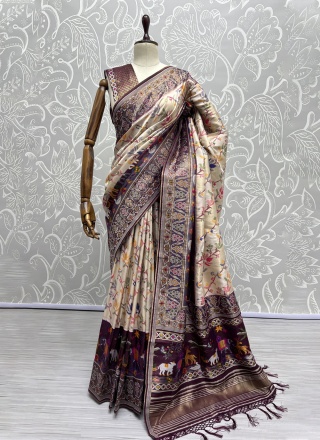 Miraculous Weaving Reception Saree