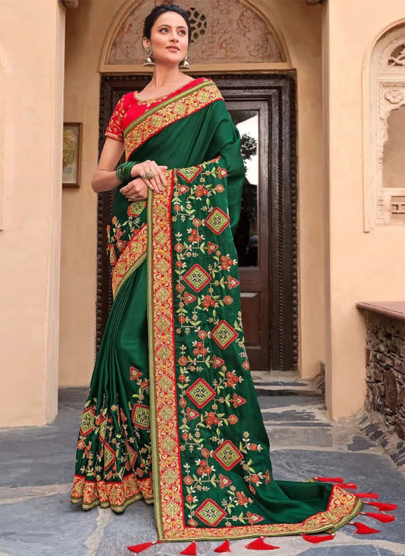 Vichitra Silk Traditional Saree in Green