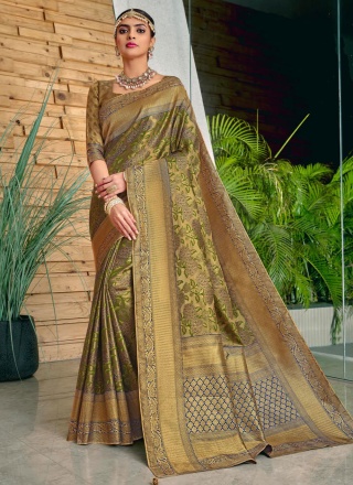 Vivacious Banarasi Silk Gold and Green Weaving Saree